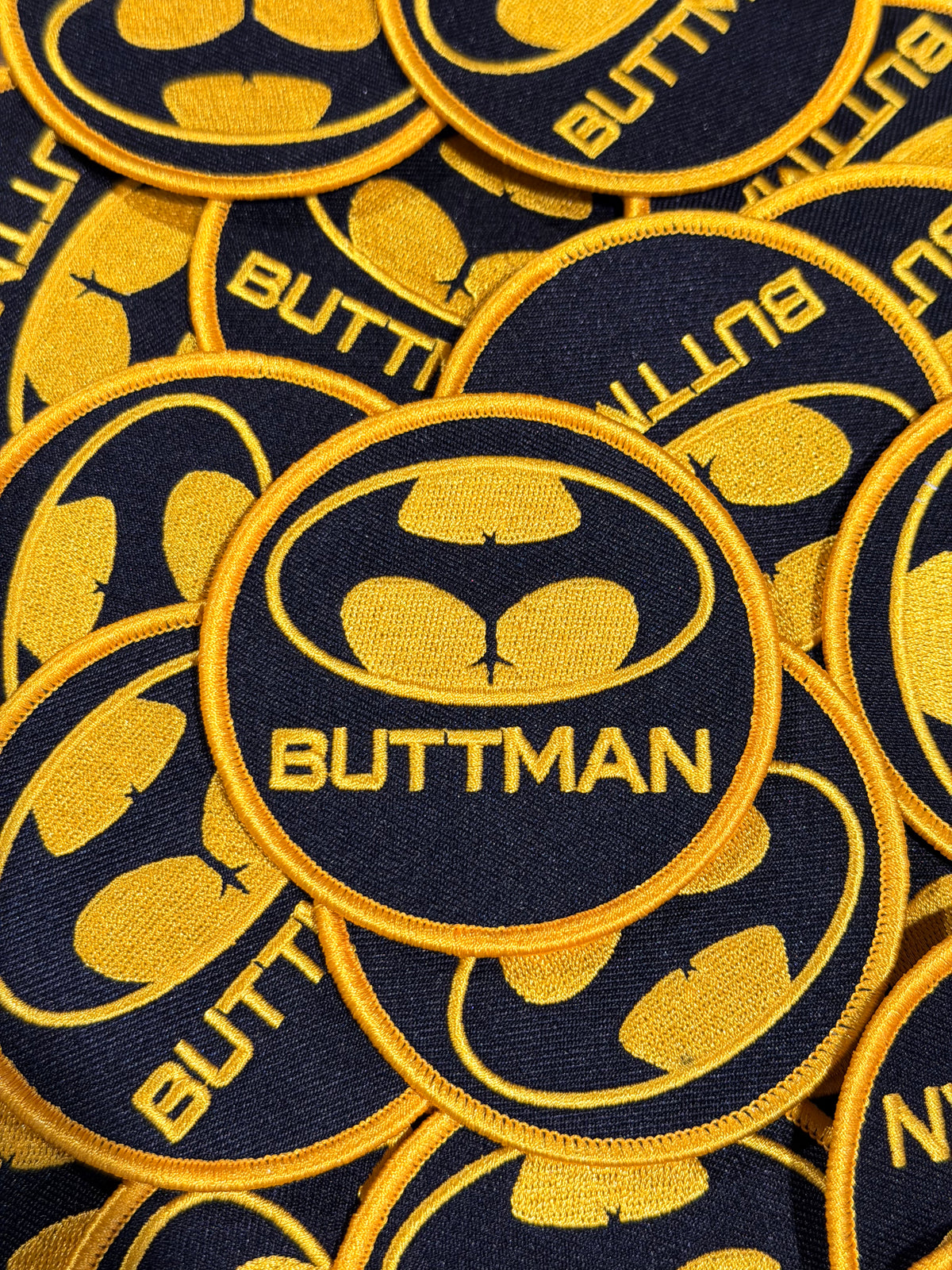 Buttman embleem